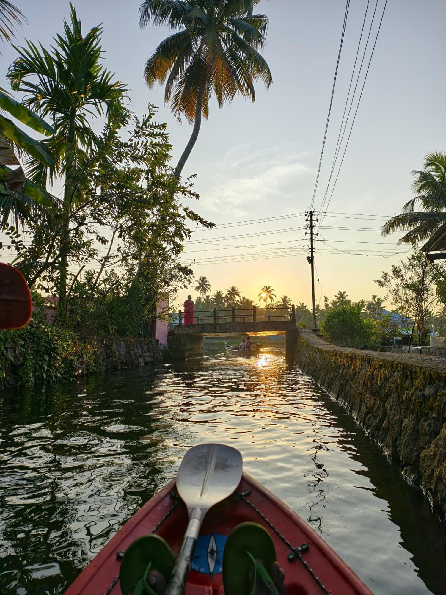Jeehaa Homestay Alappuzha Luaran gambar